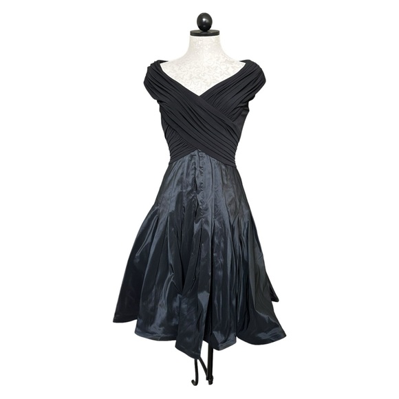 Tadashi Collection Cocktail Dress Black Fit & Flare Draped & lTrumpet Size 4 - Picture 3 of 15